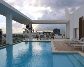 Suite Capital Brickell Condo Hotel - Santo Domingo - Piscina