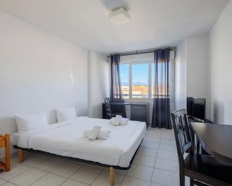 Residhotel Cannes Festival - Cannes - Bedroom