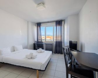 Residhotel Cannes Festival - Cannes - Habitación