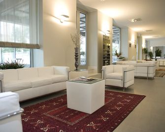 Palazzo Virgilio - ברינדיסי - לובי