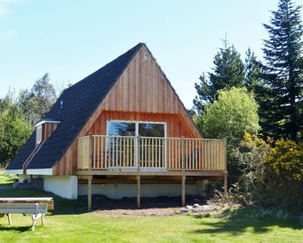 Lodge 4 - No Pets - Aultbea Lodges - Woodland, Hill, Sky & Sunset Views - Achnasheen - Edificio