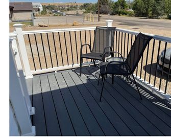 Fully Remodeled Downtown Gem Modern Comfort 3 Bedroom Sleeps 8 Plenty of Parking - Price - Balcón