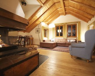 Das Bergschlössl - very special - זנקט אנטון אם ארלברג - סלון