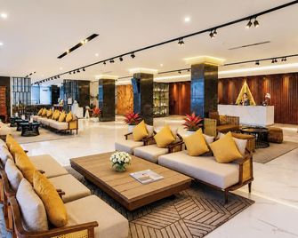 Metro Park View Hotel - Semarang - Lobby