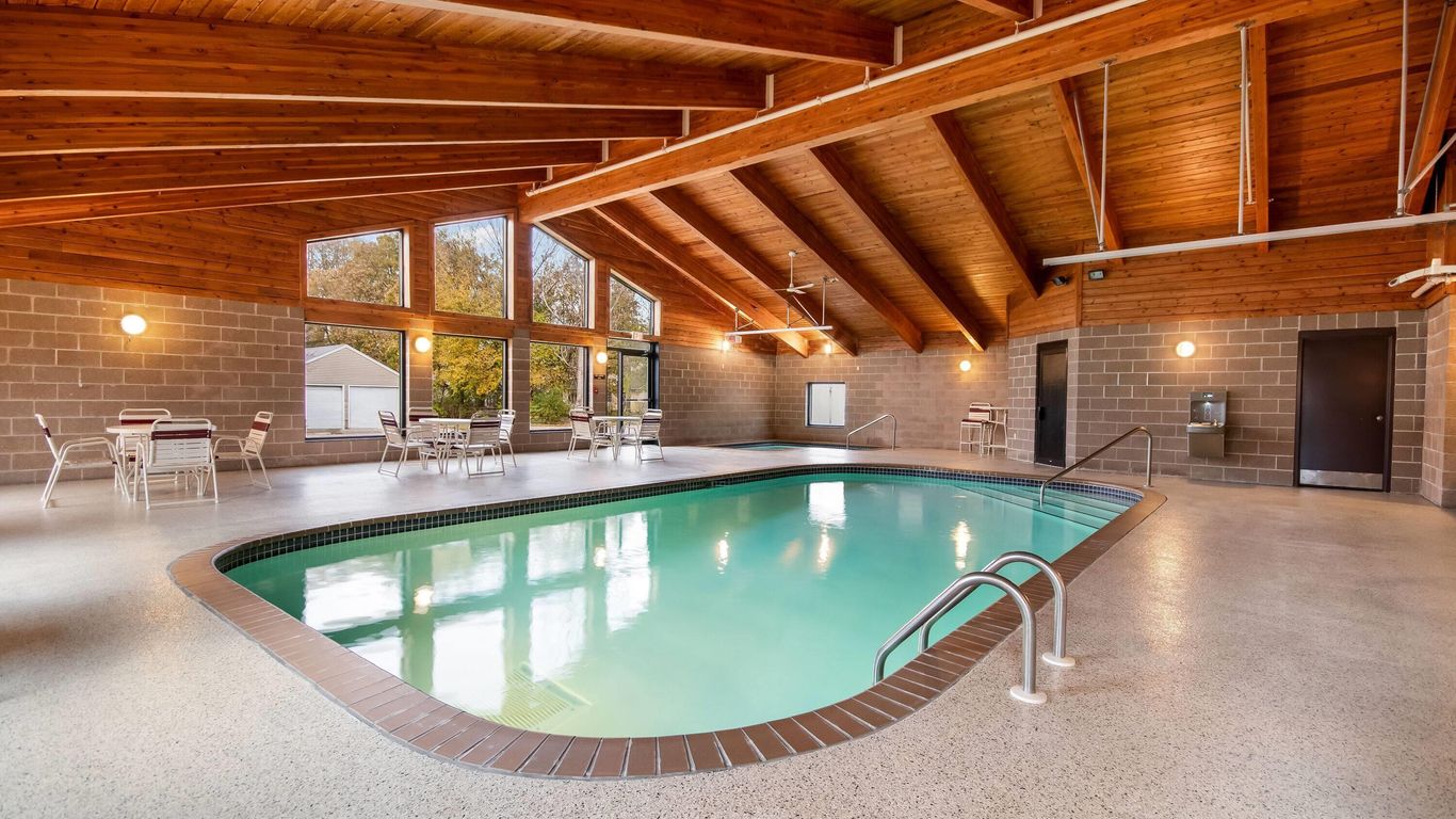 AmericInn by Wyndham St. Peter