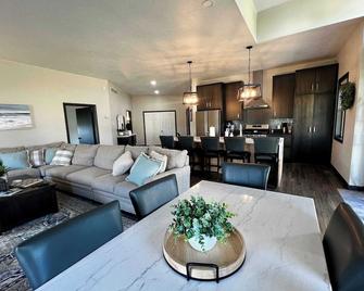 Millhart Family Lodge & Rec Center - Sugarcreek - Sala de estar
