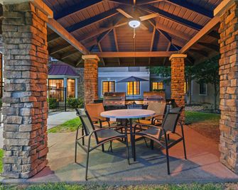Staybridge Suites Austin-Round Rock By IHG - ראונד רוק - פטיו
