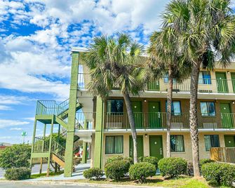 OYO Hotel Mobile, Al I-65 At Airport Blvd - Prichard - Building