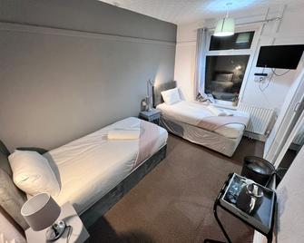 Harbour Hotel - Skegness - Bedroom