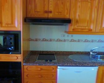 Bungalows Castillo Beach - פוארטו דל רוזאריו - מטבח