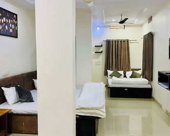 Hotel Kanchan Darbar - Ujjain - Habitación