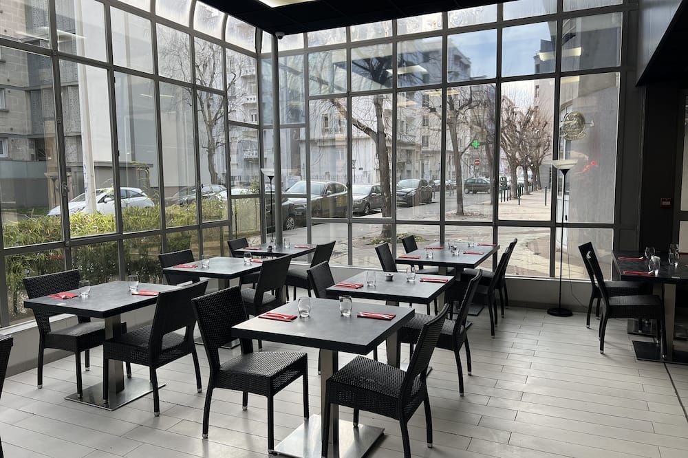 Hotel Saphir - ליון - מסעדה