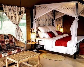 Osinon Camps & Lodges - Serengeti - Bedroom