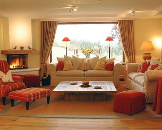 Kaiserhof Chalet in Kitzbühel - Kitzbühel - Living room