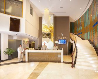 Raviz Center Point Hotel - Dubai - Vestíbul