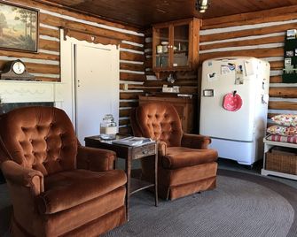 Cedar Ridge Cabins - Honor
