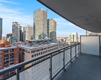 Modern Lillian St Apartments By Globalstay - Toronto - Balcony