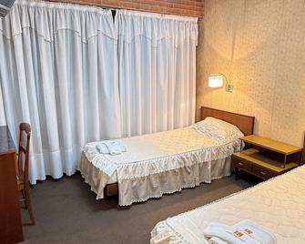 Diplomat Hotel - Buenos Aires - Bedroom