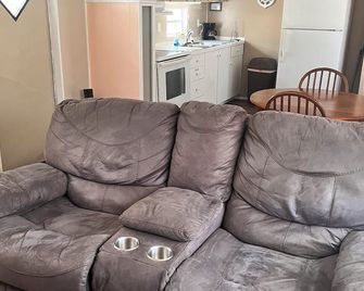 Home Away From Home 2 - East Palatka - Sala de estar