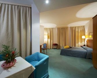 Classic Hotel Tulipano - Terni - Camera da letto