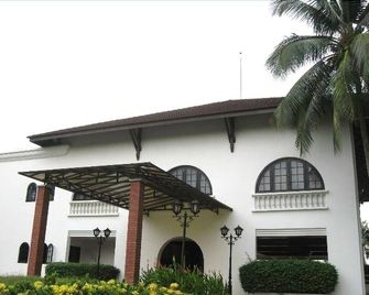 Ponderosa Golf & Country Resort - Johor Bahru - Edifício