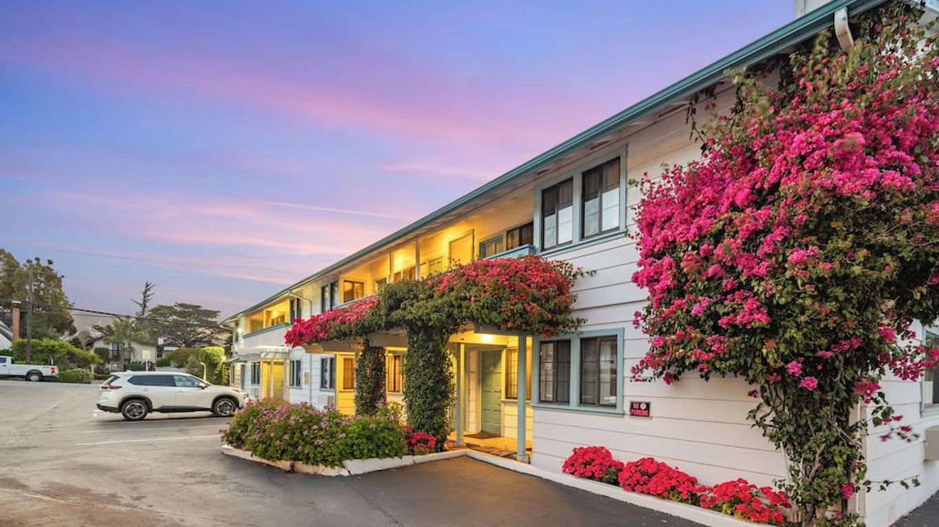 Arbor Inn Monterey