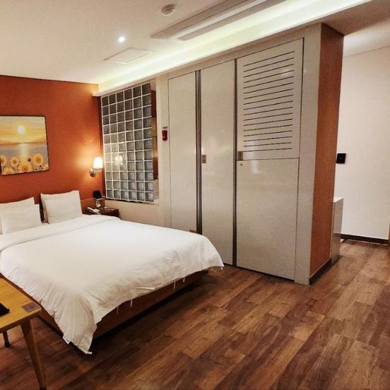 Polo Tourist Hotel image 1