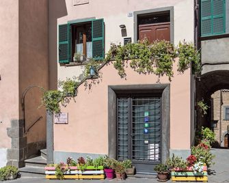 La Loggetta - Bagnoregio - Edificio