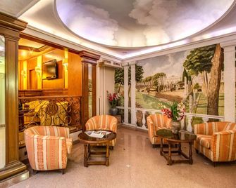 Hotel Della Torre Argentina - רומא - לובי