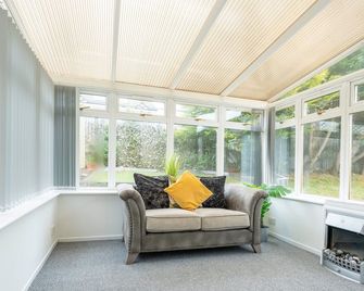 Ferguson House - Airdrie - Living room
