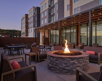 Courtyard by Marriott Madison - Медісон