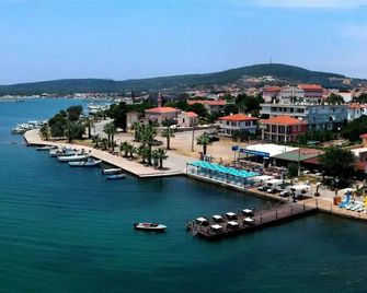 Cunda Deniz Hotel - Ayvalık