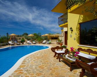 Mandarin & Mango Boutique Hotel - Fethiye - Pool