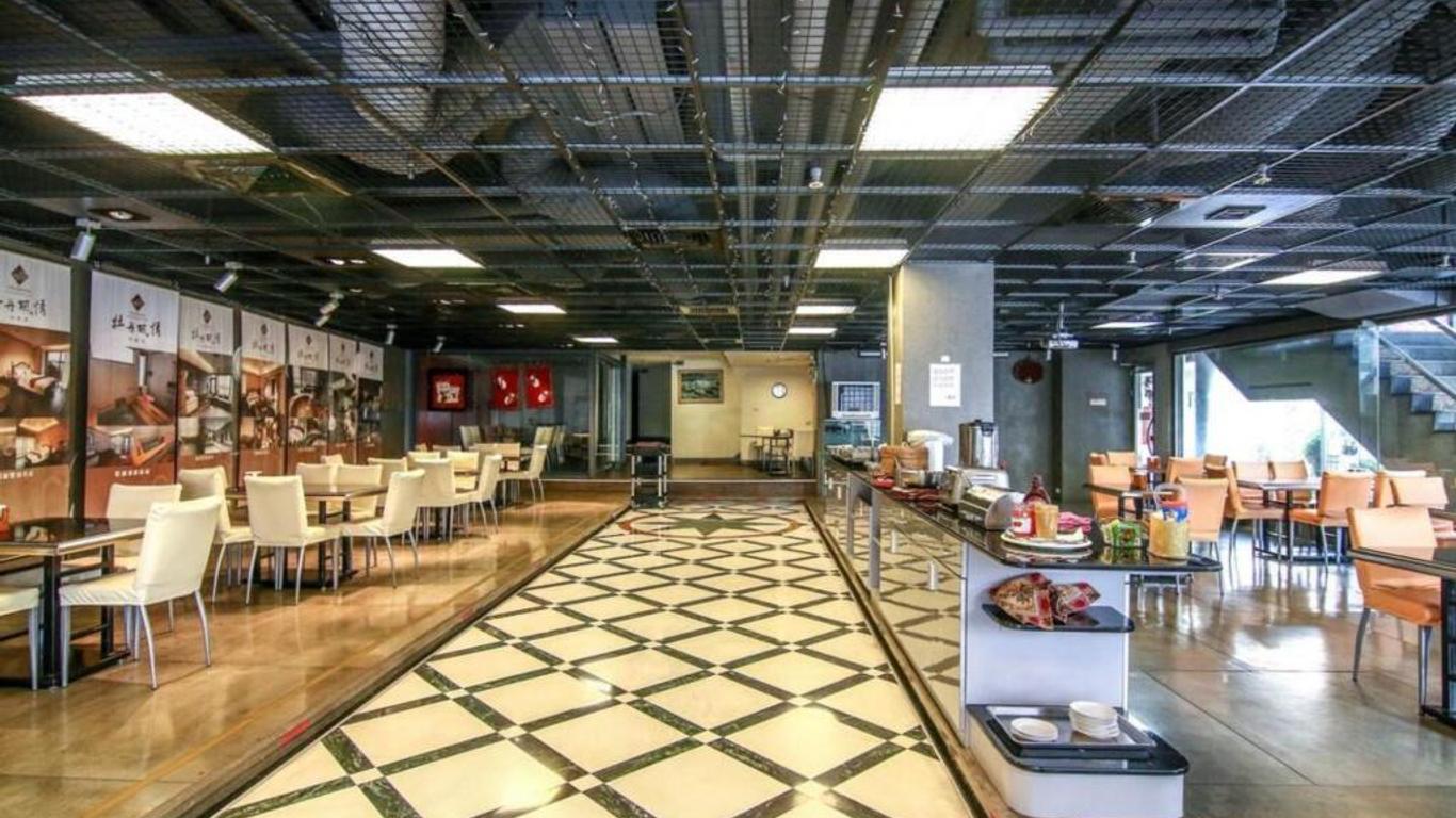 Katherine Plaza Hotel