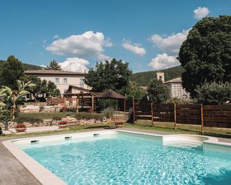 Country House Il Vecchio Ippocastano - Cascia - Piscina