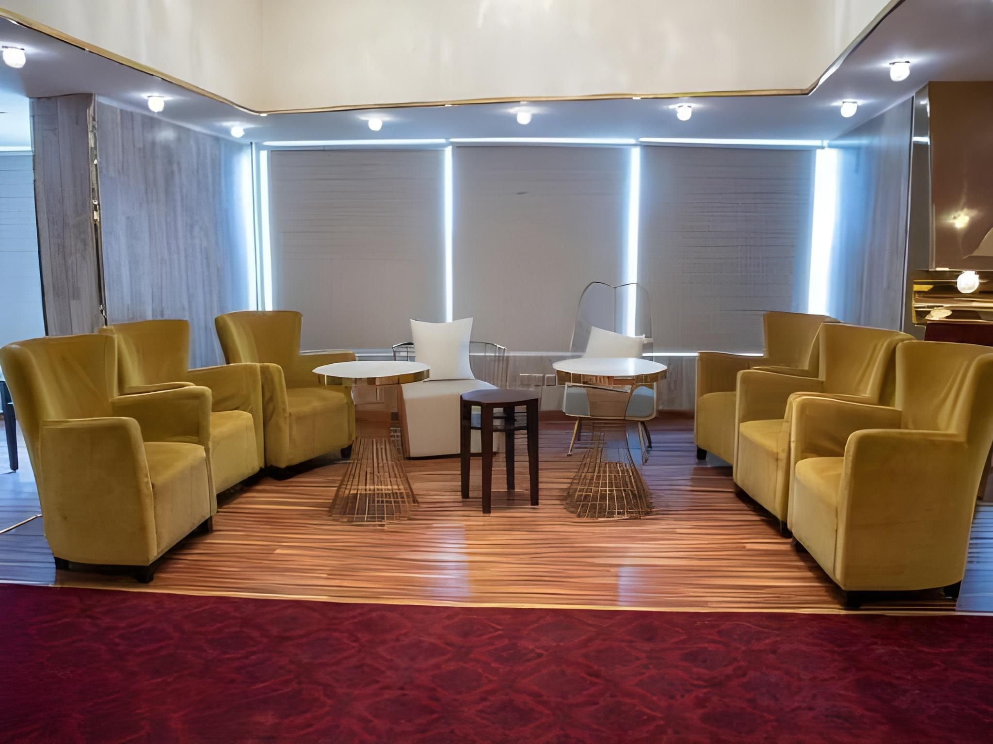 Al Nabarees Al Macy Hotel