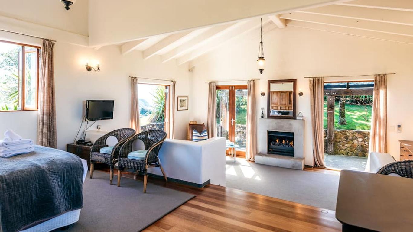 The Loft at Cypress Ridge Estate - Stay Waiheke