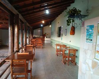 Hotel Fazenda Recanto do Monte Alegre - Piraju - Restaurant