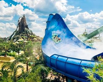 You found it! Close to it All! Onsite Pool, Near Universal Studios - Orlando - Pool