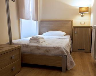 Opera Relais - Messina - Schlafzimmer