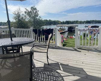 Lumos House on Magician Lake - Dowagiac - Balcony