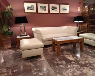 Hotel Leuka - Alicante - Lounge
