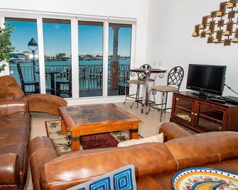 Harborview Grande 202 - Clearwater - Σαλόνι