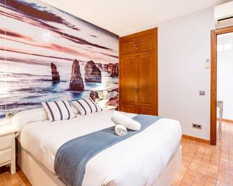 Unik Vacation Ferrers - Tarragona - Habitación