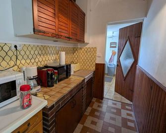 Gîte indépendant avec terrasse et accès direct au lac - Gien - Keuken