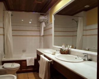 Hotel Chalet Bassibe - Salardú - Badkamer