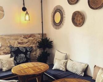 Kumba Hostel - Chania - Living room