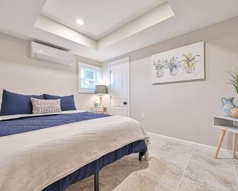 653 3rd St Unit 1 · Afterdune Delight 2br Near Beach - Somers Point - Bedroom