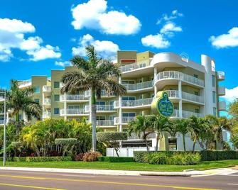 Crystal Palms 201 - Saint Pete Beach - Building