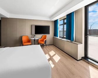 Ly New York Hotel - Queens